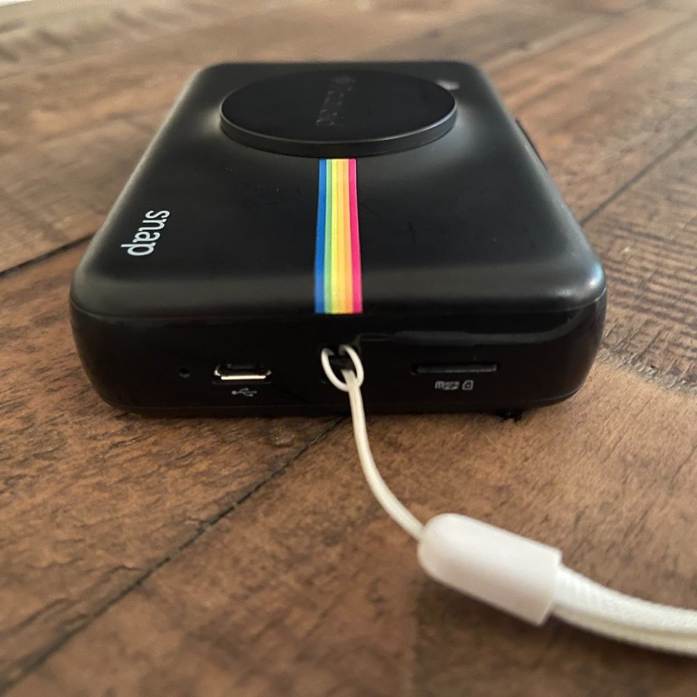 Zink Polaroid Snap Instant Digital Camera - Picture 5 of 7
